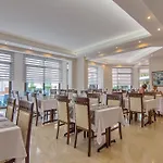 Palmea Hotell
