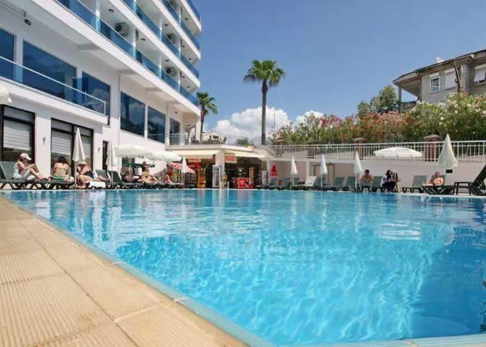 Palmea Μαρμαρίς